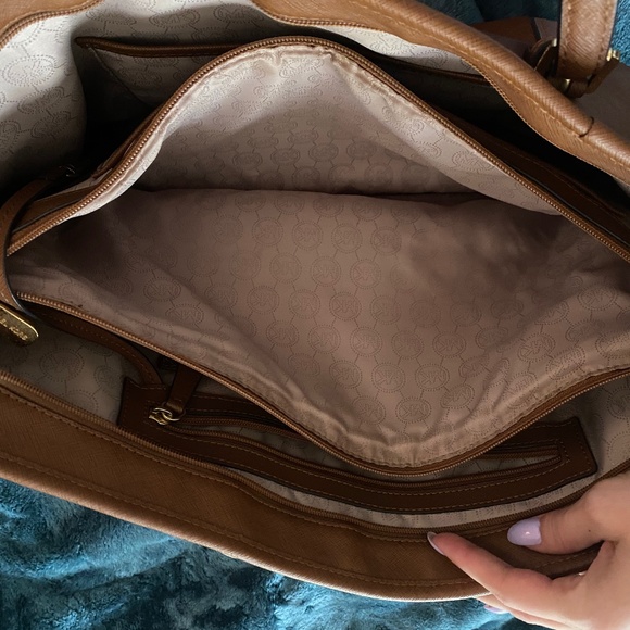 Michael Kors - Picture 2 of 3